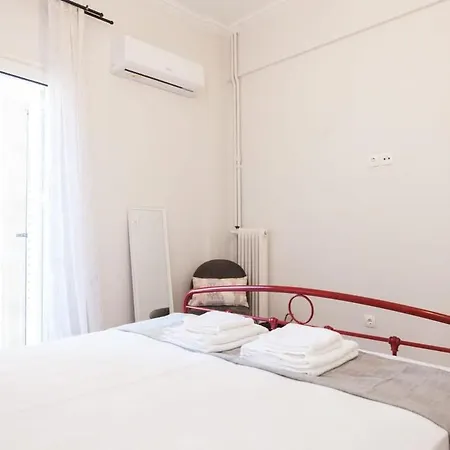 Contemporary Stylish Located Near Metaxourgeio Area Apartment *